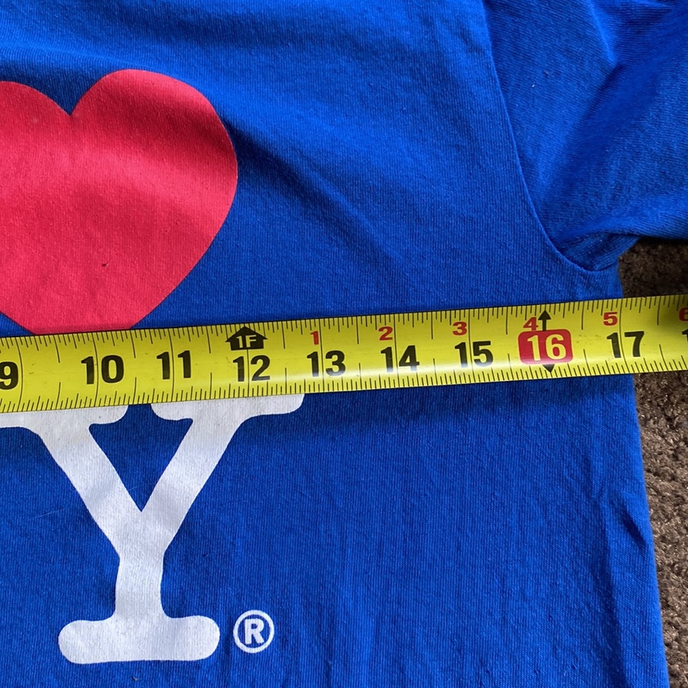 🌴 5/$50 Iconic NY Tee. New without Tags-Never Worn - Picture 7 of 8
